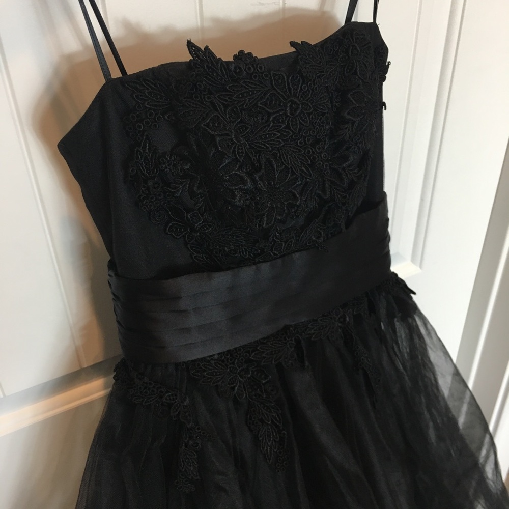 ABS Elegant formal black strapless midi dress gown